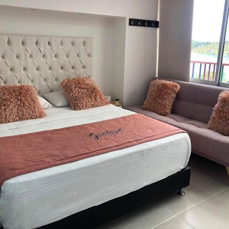 A&A Apartahoteles Malecón Guatapé Eksteriør billede